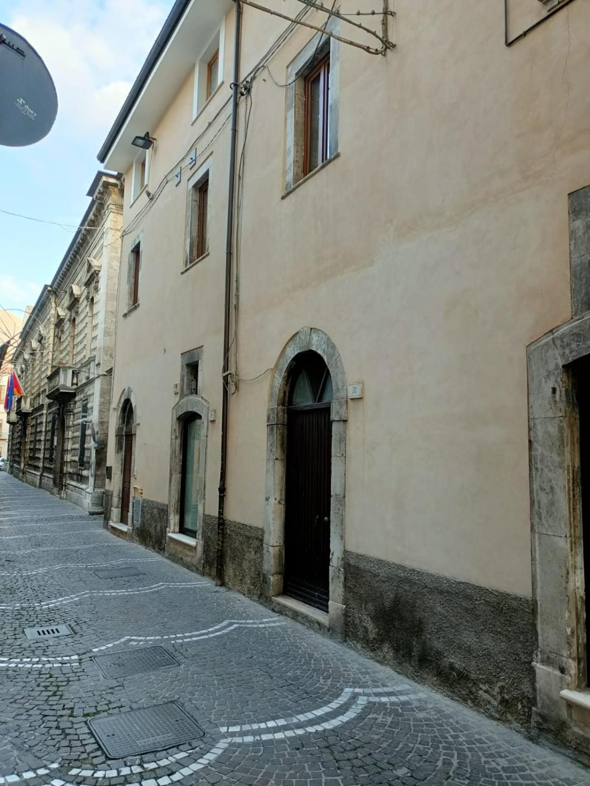 Casa Vacanze Sulmona Centro Exterior foto